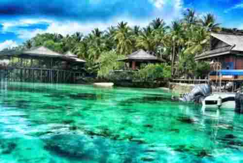 Derawan Island, The Hidden Paradise In East Kalimantan 03 - Finansialku