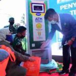 Unik! Kementan Bagi-Bagi Beras Gratis Lewat ATM Beras