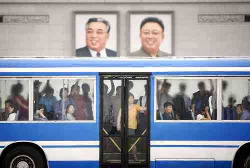 Kabar Kim Jong Un Meninggal Mengencang, Warga Panic Buying 03