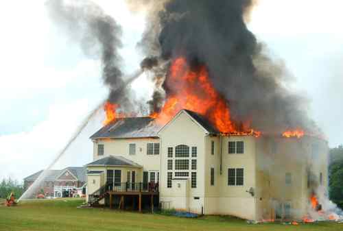 Perhitungan Asuransi Kebakaran Rumah Yang Harus Diketahui 02 - Finansialku