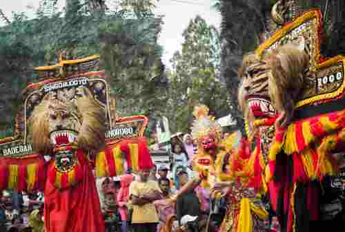 Ini Dia Bedanya Kebudayaan Reog Ponorogo dan Reog Jawa Barat 03 - Finansialku