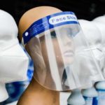 Mana yang Lebih Efektif, Masker Atau Face Shield?