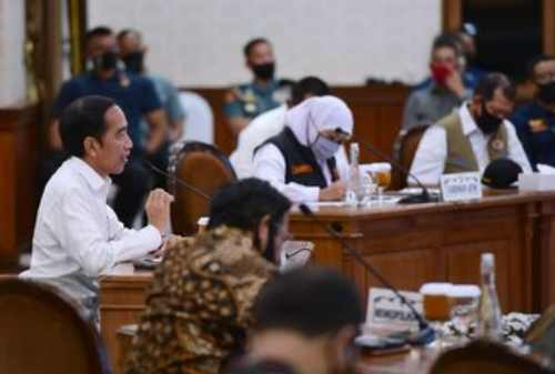 Presiden Jokowi Geram Pada Menterinya Hingga Ancam Reshuffle 02