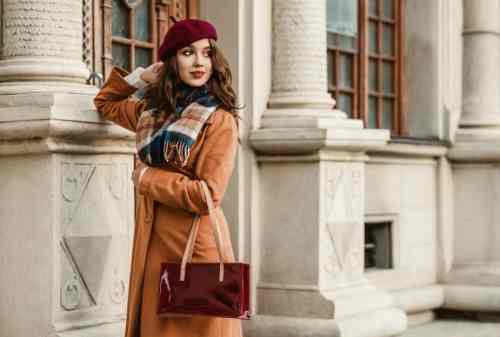 Tips Memilih Warna Tas yang Sesuai Dengan Style Kamu 04 - Finansialku