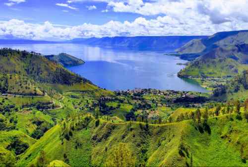 12 Thrilling Activities You Should Try in Lake Toba 01 - Finansialku