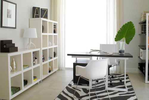 Biar Produktif, Tiru Deh Ide Desain Interior Kantor di Dalam Rumah Ini! 03 - Finansialku