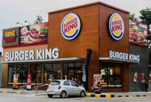 Viral! Burger King Minta Pelanggan Beli Makanan Pesaingnya!