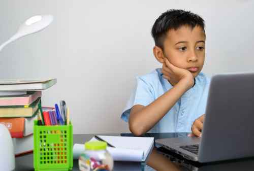 Sekolah Tatap Muka Masih Lama, Ini Tips Sekolah Online Buat Orangtua 02 - Finansialku