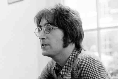Yuk, Simak John Lennon Quotes yang Penuh Positive Vibes 04 - Finansialku