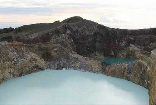 8 Thrilling Activities to Do in Three Color Lakes, Kelimutu 08 - Finansialku