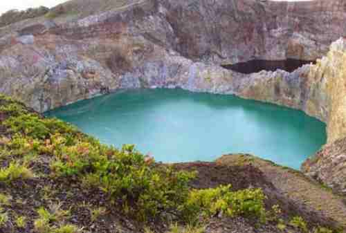 8 Thrilling Activities to Do in Three Color Lakes, Kelimutu 02 - Finansialku