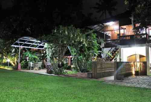 Ini Nih 5 Hotel Ala Backpacker Bandung yang Recommended! garden hostel