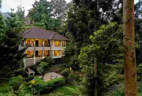 Rekomendasi Hotel yang Cocok Banget Buat Staycation di Bogor 04 - Finansialku