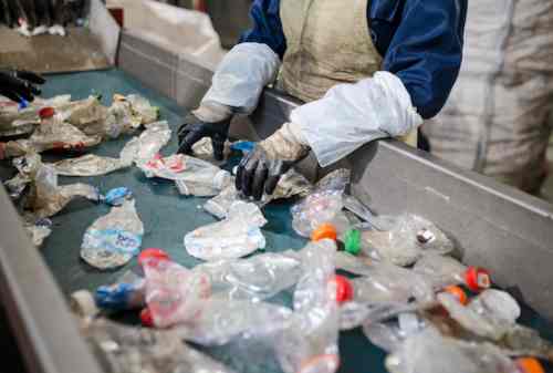 Omzet Emiten Daur Ulang Plastik Cuan Rp 518,7 miliar