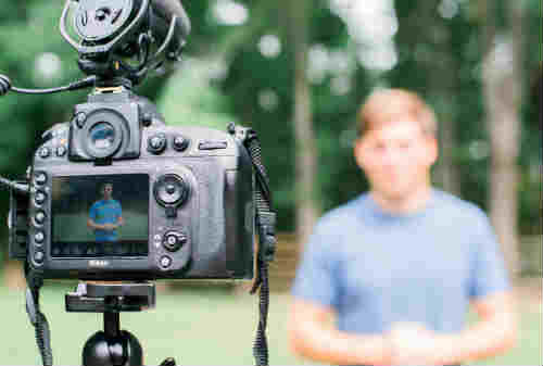 Tips dan Trik Membangun Nama Channel Untuk Vlogger - finansialku 02