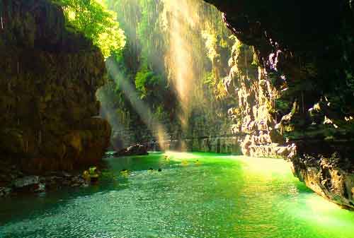 Tempat Wisata Jawa Barat 03 Green Canyon - Finansialku