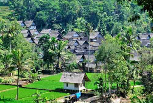 Tempat Wisata Jawa Barat 10 Kampung Naga - Finansialku