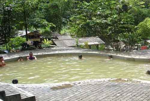 Wisata Bogor - 16 Pemandian Air Panas Ciparay - Finansialku